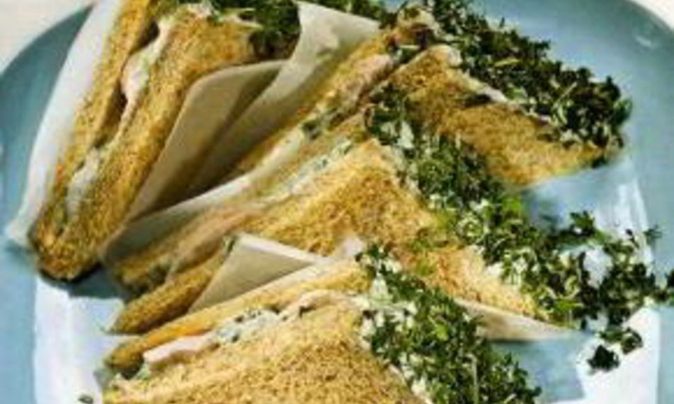 Рецепт куриного сэндвича с кресс-салатом