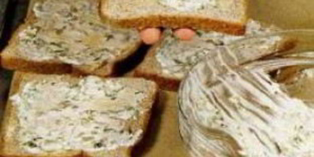 куриный сэндвич с кресс-салатом