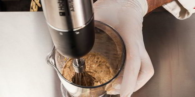 открытый сэндвич с тунцом