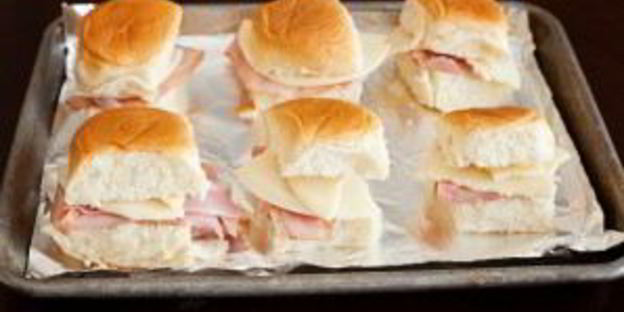 простые сэндвичи с пикантным соусом