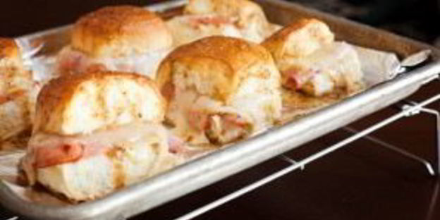 простые сэндвичи с пикантным соусом