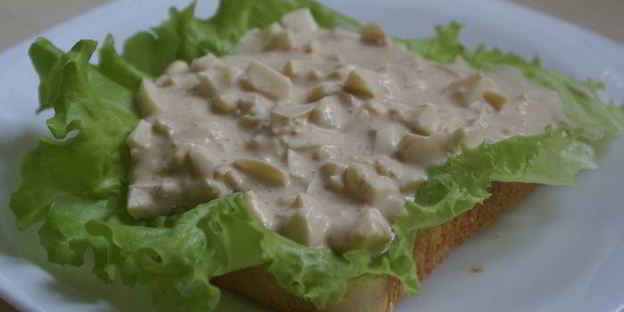 сэндвич с яичным салатом