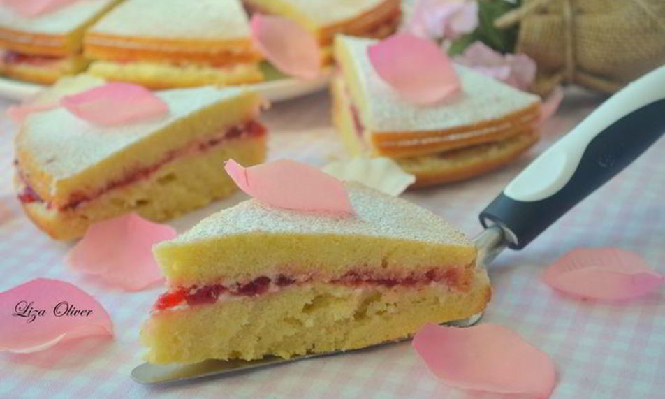 Рецепт сэндвича виктории с клубничныма джемома и сливочныма кремома