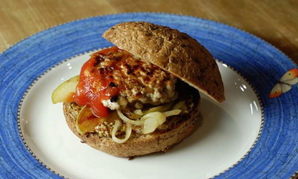 Рецепт сэндвичей со свиными котлетками и яблоками