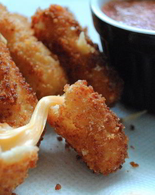 Сырные палочки в кляре