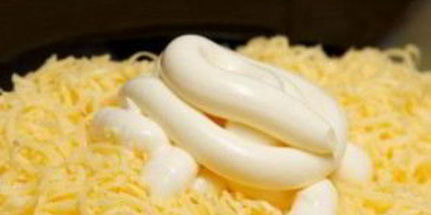 сырные шарики в кокосовой стружке