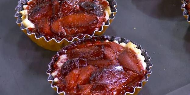 ароматные тарталетки со сливами