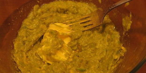 миндальные тарталетки с кремом из авокадо