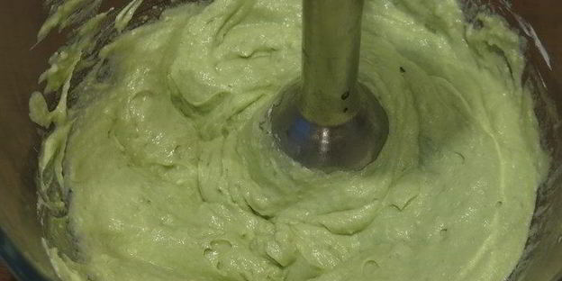 миндальные тарталетки с кремом из авокадо