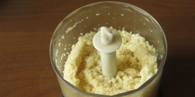 миндальные тарталетки с кремом из авокадо