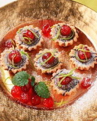 Сырные тарталетки с орехами пекан