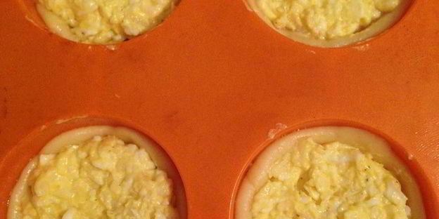 сырные тарталетки с тунцом