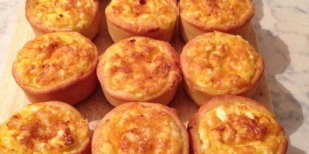 сырные тарталетки с тунцом