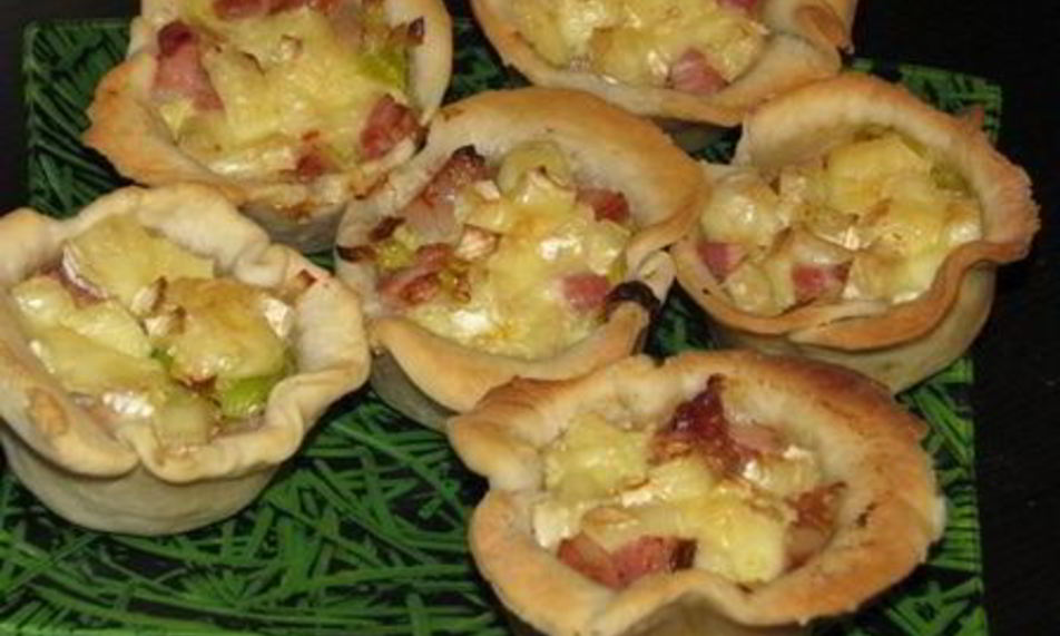 Рецепт тарталеток, фаршированных сыром бри и луком-пореем