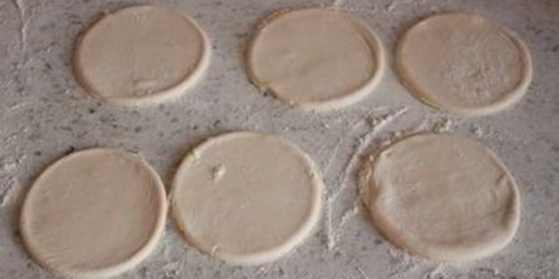 тарталетки-перевертыши с шампиньонами