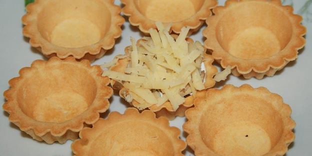 тарталетки с курицей и грибами