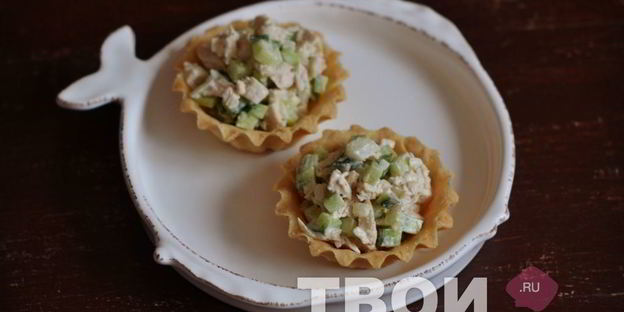 тарталетки с курицей