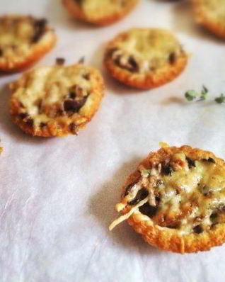 Тарталетки с маринованными грибами