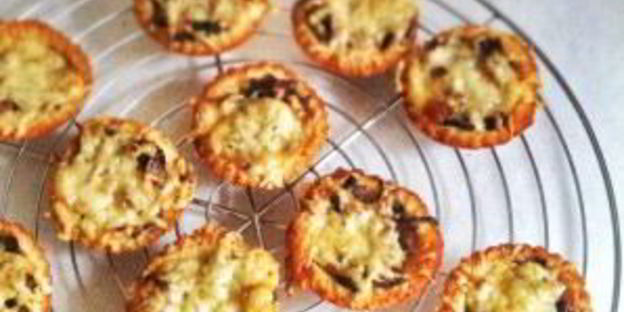 тарталетки с маринованными грибами