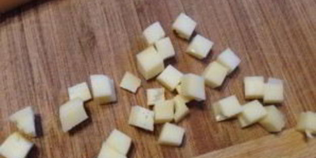 тарталетки с начинкой из курицы с ананасом