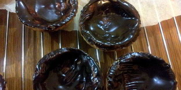 тарталетки с нежнейшим манговым кремом и взбитыми сливками