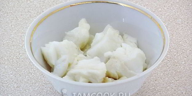 тарталетки с палтусом и овощами