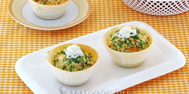 тарталетки с палтусом и овощами