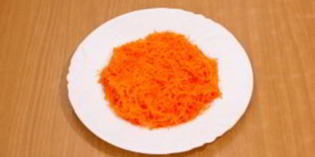 тарталетки с печеночным муссом, перепелиными яйцами и помидорами черри