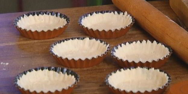 тарталетки с рикоттой и руколой