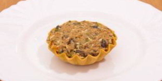 тарталетки с салатом из куриной печени