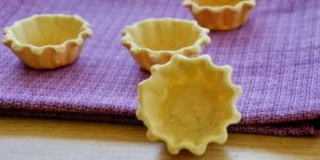 тарталетки с сырной начинкой