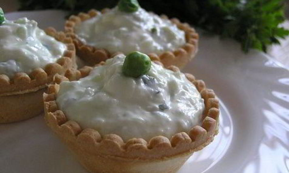 Рецепт тарталеток с сырным кремом и мятой