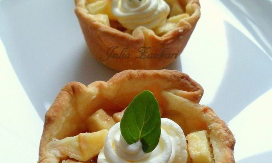 Рецепт тарталеток с яблоками, орехами и крем-фрешем