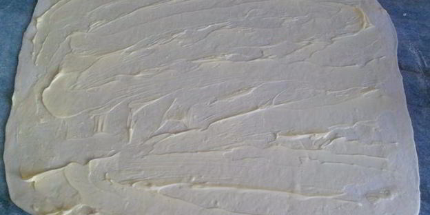 тарталетки с яблоками, орехами и крем-фрешем