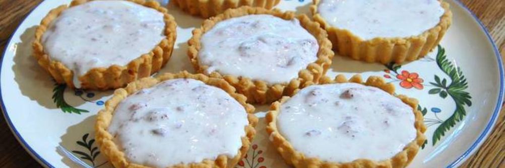 Тарталетки с земляничным кремом