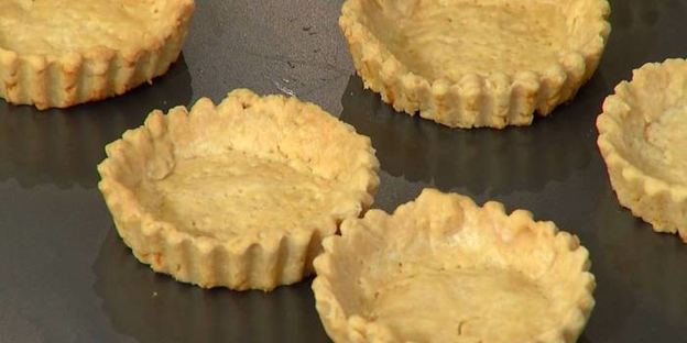 тарталетки с земляничным кремом