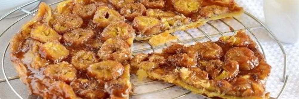 Банановый тарт-татен на слоеном тесте