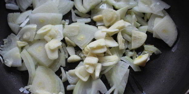 картофельный тарт с черри и укропом