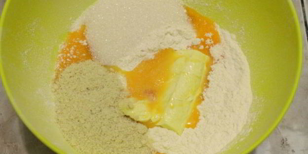 лимонный тарт с миндалем