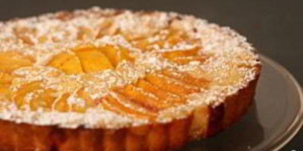 персиковый тарт с посыпкой