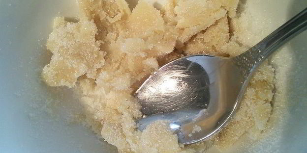 сливовый тарт с маковой начинкой