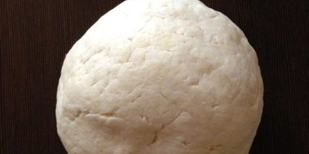 тарт из творожного теста с карамельками