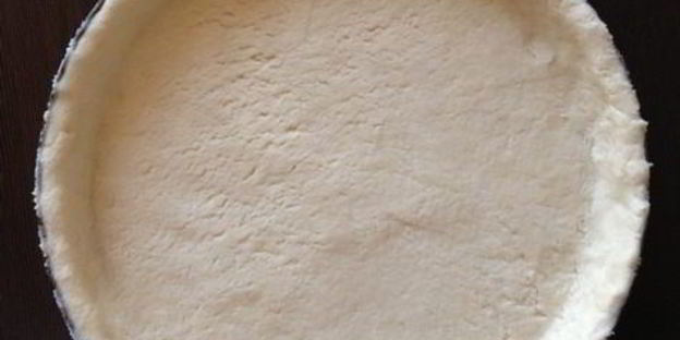 тарт из творожного теста с карамельками