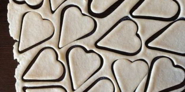 тарт из творожного теста с карамельками