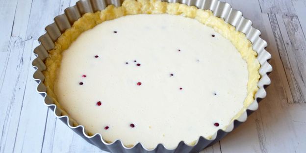 тарт с брусникой