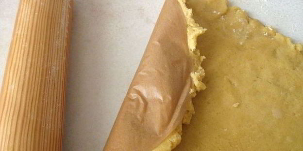 тарт с франжипаном и карамелизованной грушей