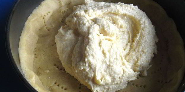 тарт с франжипаном и карамелизованной грушей