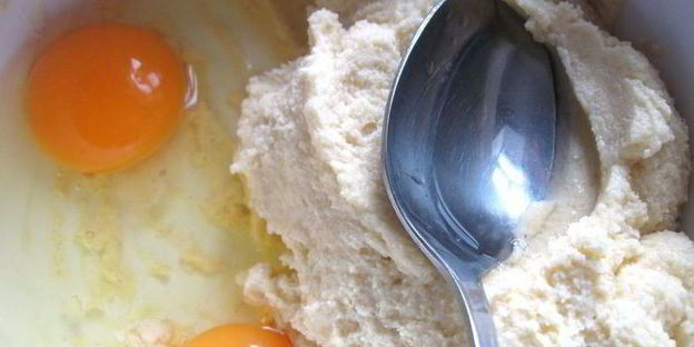 тарт с франжипаном и карамелизованной грушей