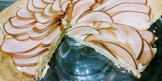 тарт с камамбером и грушей