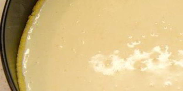 тарт с карамелизированными бананами и йогуртовым кремом